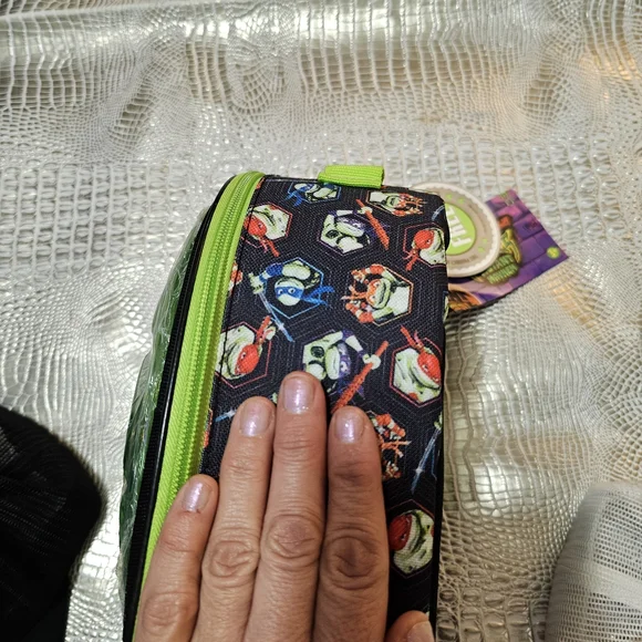 Green Turtle Shell Backpack - Picture 3 of 7